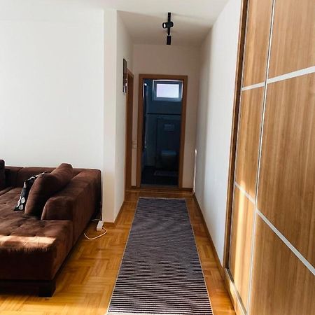 My Place Priştine Dış mekan fotoğraf