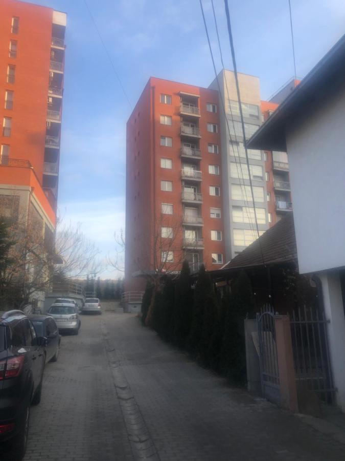 My Place Priştine Dış mekan fotoğraf