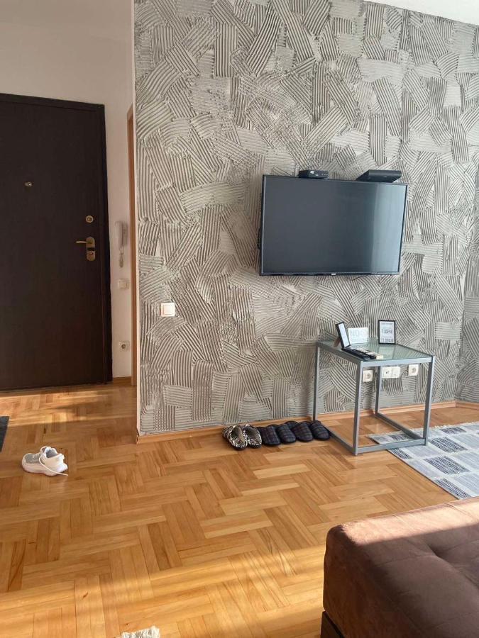 My Place Priştine Dış mekan fotoğraf