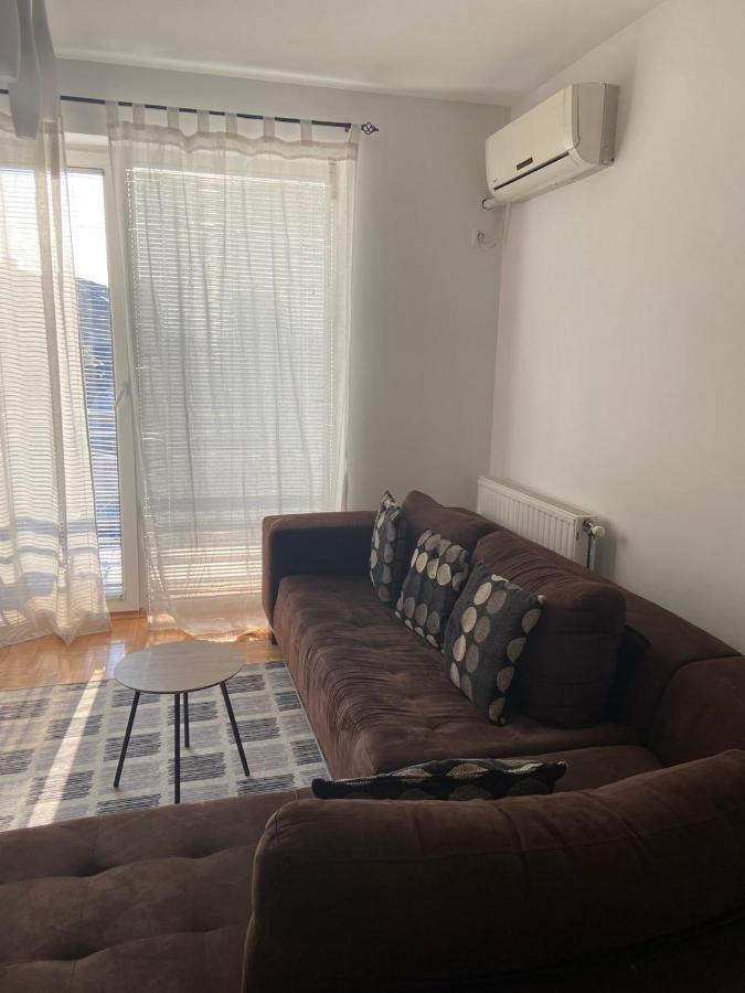 My Place Priştine Dış mekan fotoğraf