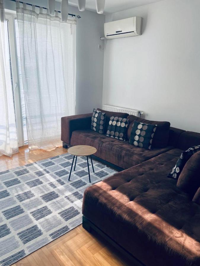 My Place Priştine Dış mekan fotoğraf